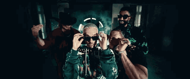 Rjtonamen Que Calor Gif GIF