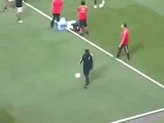 Ronaldinho Show Up Player During Warm Up GIF