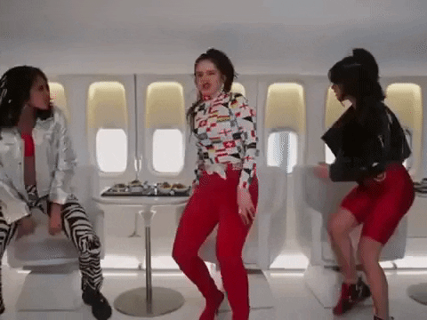 Rosalia Dancing Inside Jet Con Altura GIF