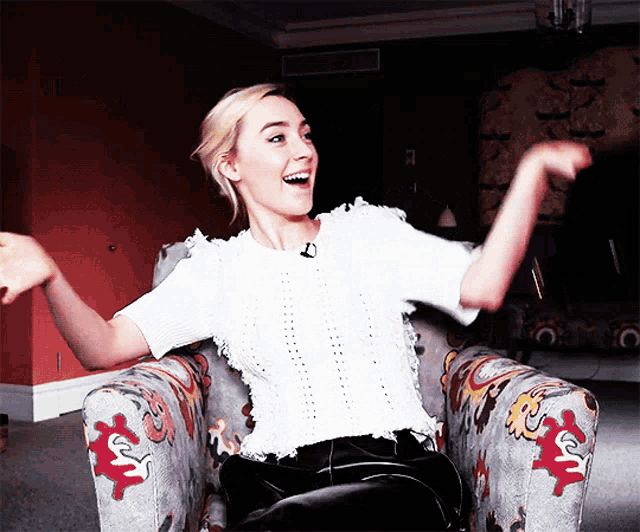 Saoirse Ronan Gif GIF