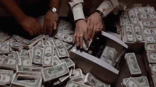 Scarface Counting Money A Vender GIF