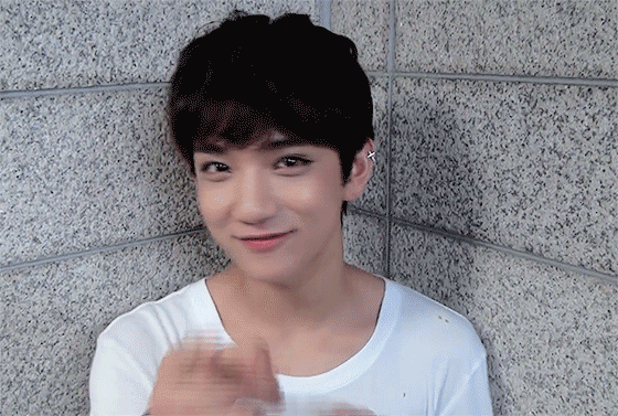 Seventeen Joshua Hong Pointing GIF
