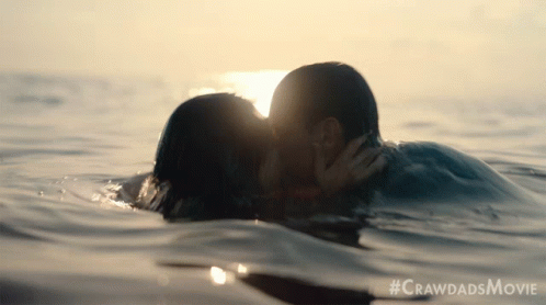 Sexy Kissing At The Sea GIF