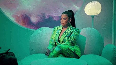 Shake Head Demi Lovato No GIF