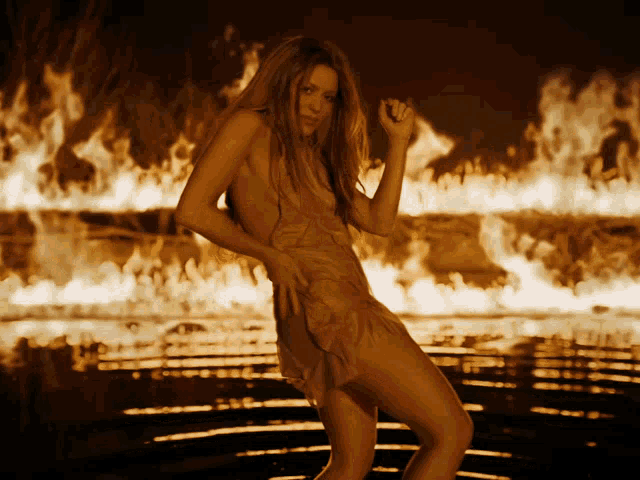 Shakira Mati Gif GIF