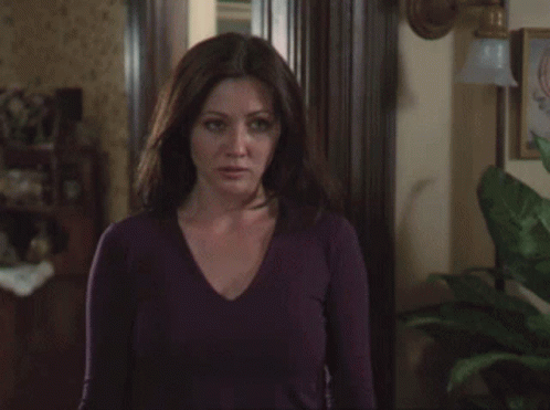 Shannen Doherty Prue Halliwell Charmed GIF