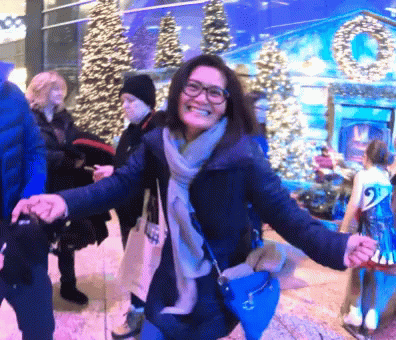Shimmy In Christmas Street GIF