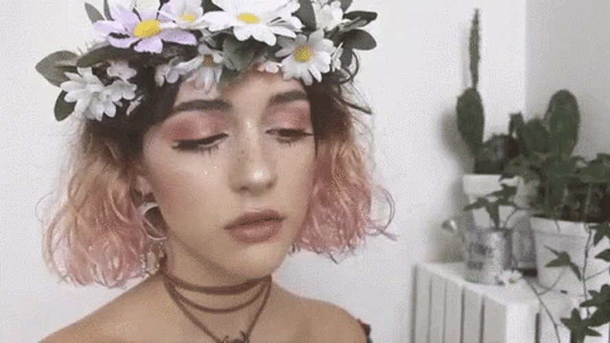 Short Hair Girl Tumblr Flower Band GIF