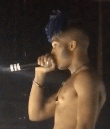 Singer Xxxtentacion Performing Stage GIF