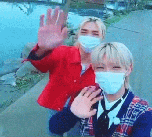 Smile And Wave Boys Hyunjin And Felix GIF