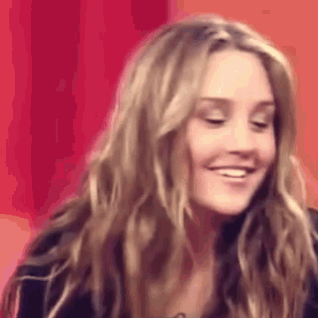 Smiling Amanda Bynes Talking GIF