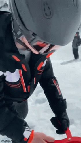 Snowball Fight 281 X 498 Gif GIF