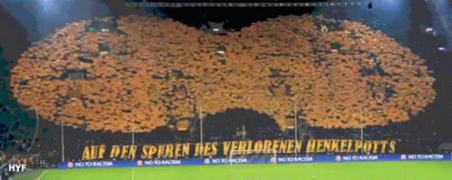 Soccer Field Banner Auf Den Spuren Des Verlorenen Henkelpots GIF