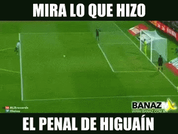Soccer Field With Mira Lo Que Hizo El Penal De Higuain