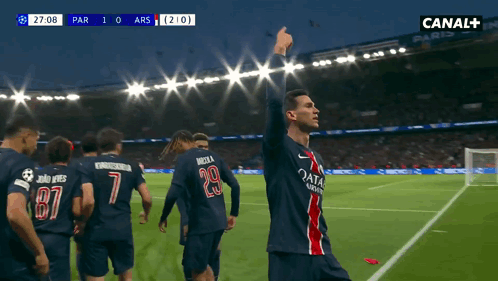 Soccer Player In Number 87 Jersey GIF