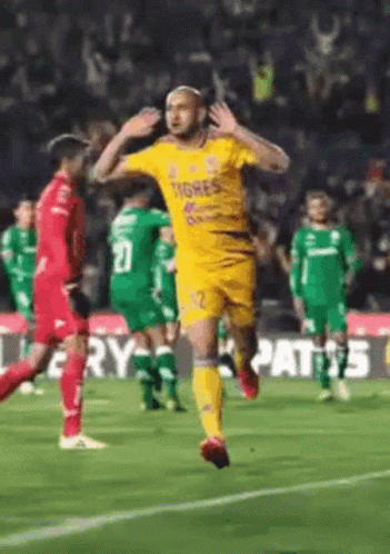Soccer Player In Yellow Tigres Shirt GIF