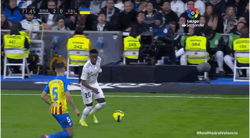 Soccer Player Number 20 GIF