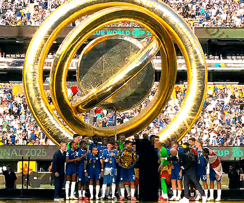 Soccer Players and Final 2025 Trophy