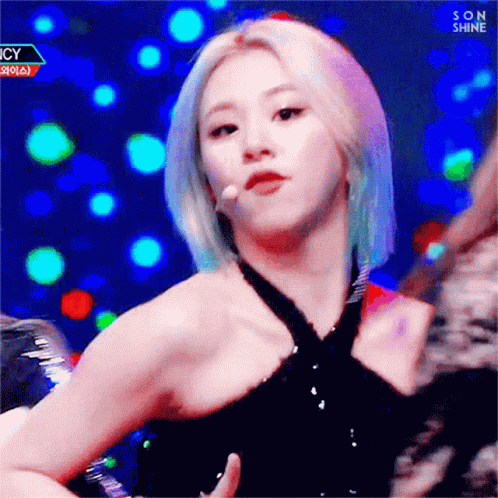 Son Chaeyoung Making Finger Heart GIF