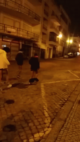 Sprint With Short Legs Down GIF