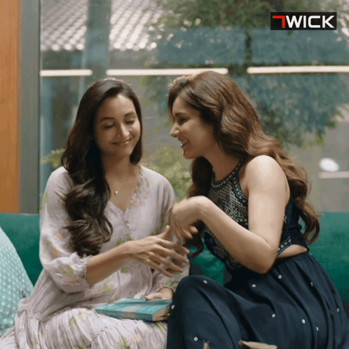Srinidhi Shetty Raashi Khanna GIF