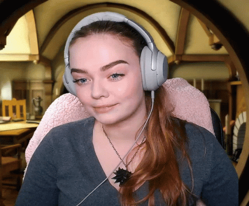 Streamer Clever Girl Sign GIF