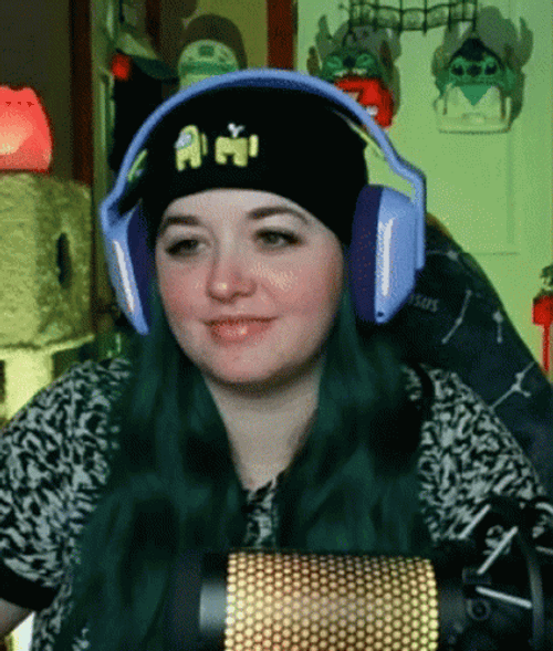 Streamer Nodding Kip Yes GIF