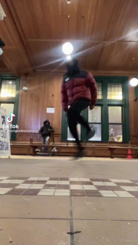 Sturdy 280 X 498 Gif GIF