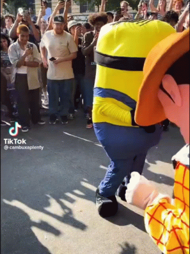 Sturdy Dance Of Minions GIF