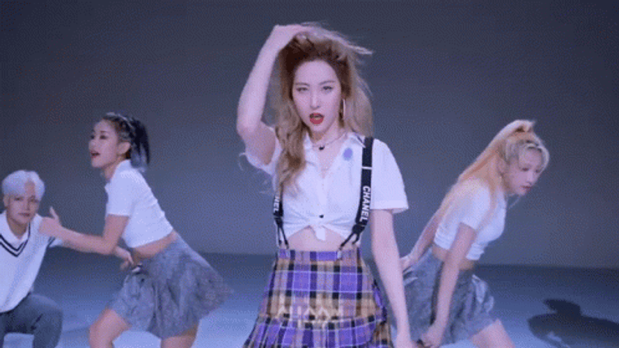 Sunmi You Cant Sit With Us Performance GIF