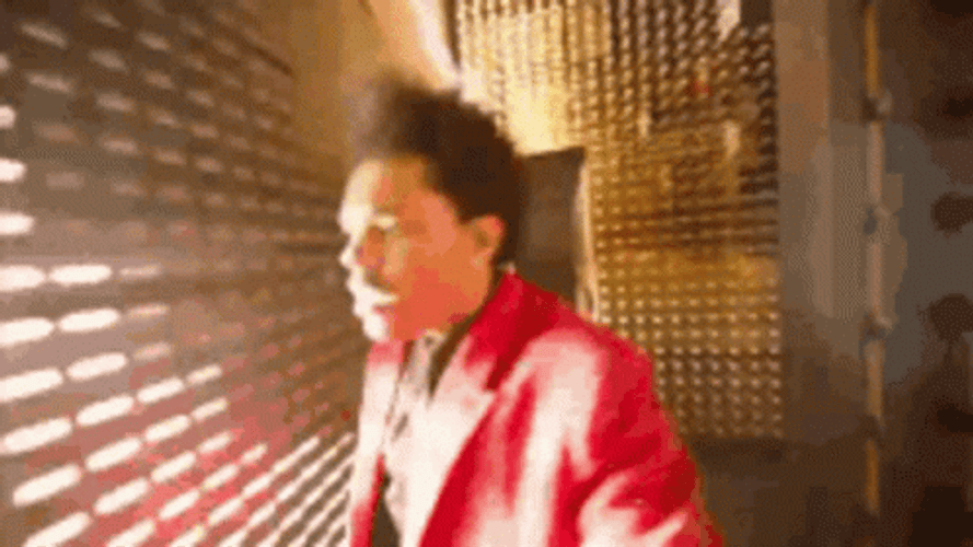 Super Bowl Weekend Frantic Guy Confused GIF