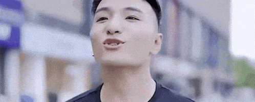 Super Idol Tian Yiming Splashing Water GIF