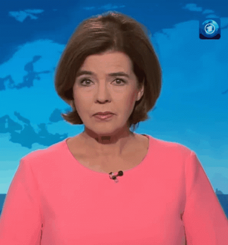 Susanne Daubner Says Smash GIF