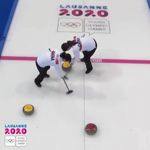 Sweeping Team Japan GIF - Sweeping Team Japan Youth Olympic Games -  Discover & Share GIFs