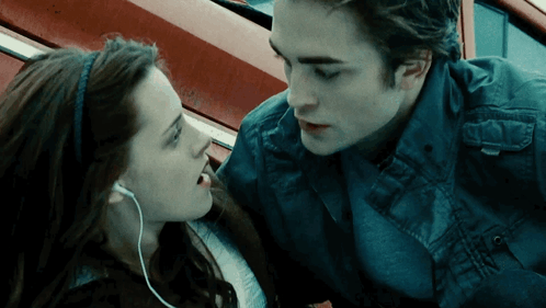Sweet Encounter Edward Cullen Isabela Swan GIF