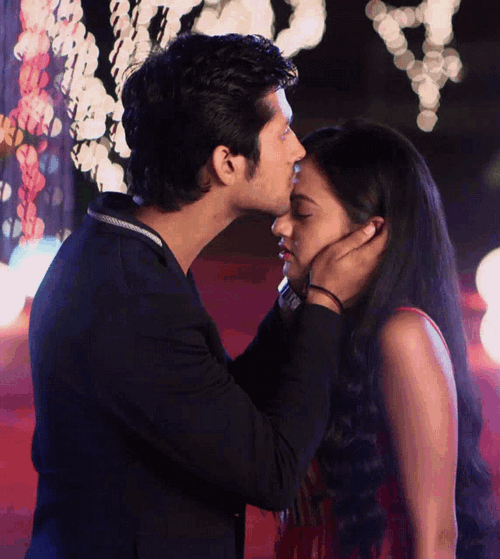 Sweet Romantic Swaragini Helly And Namish Forehead Kiss GIF