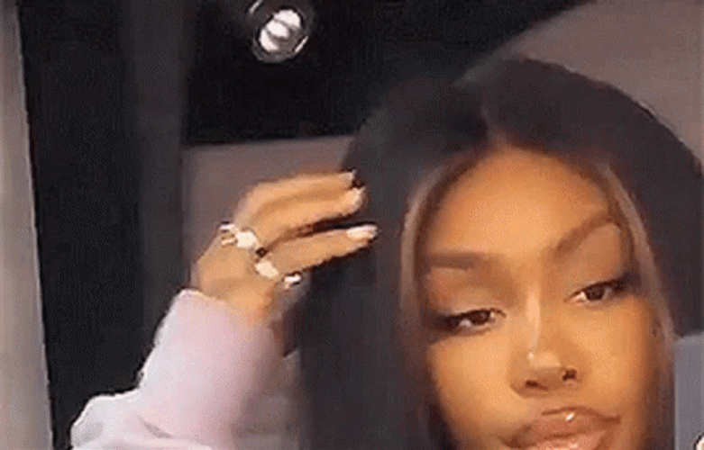 Sza American Singer Taking Selfie GIF