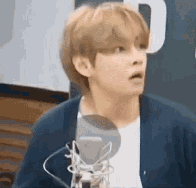 Taehyung Surprised Face GIF