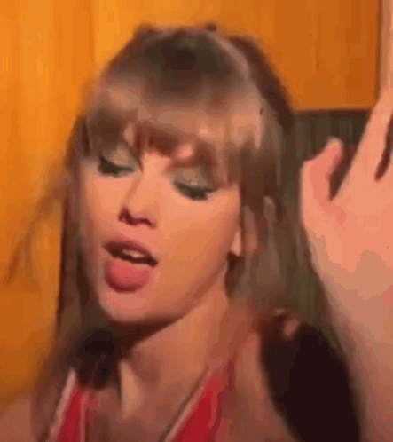 Taylor Swift Dancing In The Couch GIF