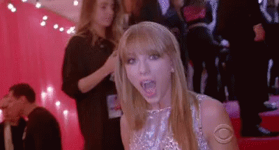 Taylor Swift Making Funny Face on Red Carpet