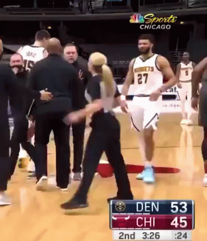 The Denver Nuggets Are Playing The Chicago Bulls In The 2Nd Quarter GIF