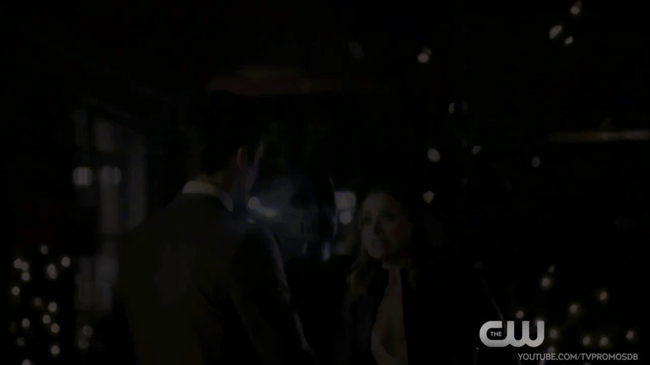 The Flash Barry Allen Caitlin Snow GIF