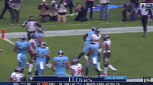 Titans vs Giants Football Game