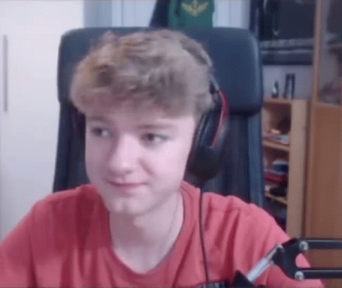 Tommyinnit Thomas Simons Smiling GIF