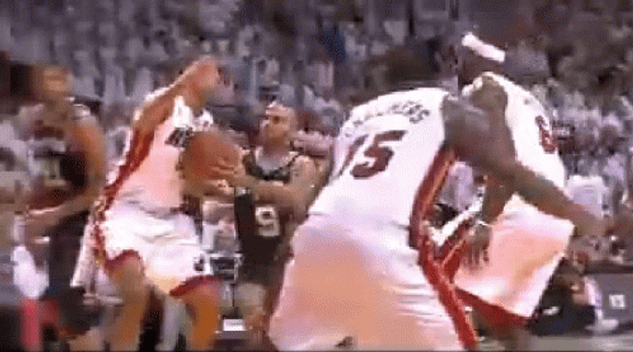 Tony Parker Spurs Miami Heat Shot