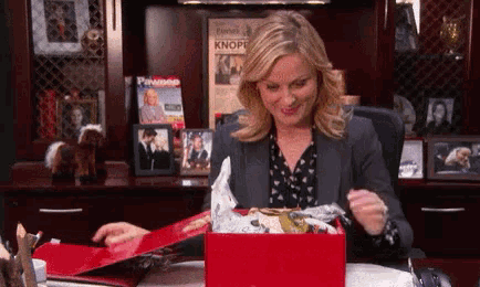 Trash Gift Leslie Knope GIF