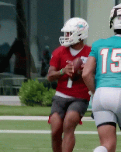 Tua Tagovailoa Fast Break GIF