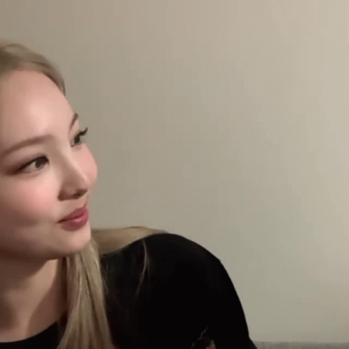 Twice Disappearing Reaction Nayeon GIF