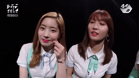 Twice K-pop Momo Dahyun GIF