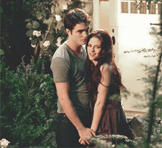 Twilight Edward And Bella Hug GIF